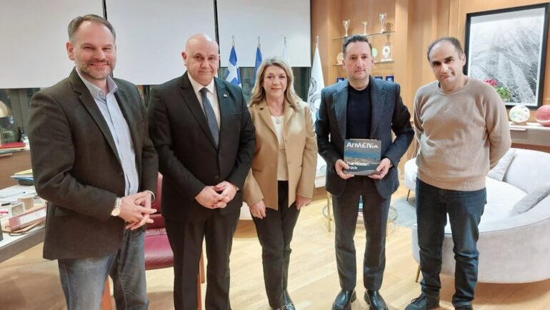 Ο-Γιάννης-Ζαμπούκης-συναντήθηκε-με-τον-Πρόξενο-επί-τιμή-της-Δημοκρατίας-της-Αρμενίας-στη-Θεσσαλονίκη