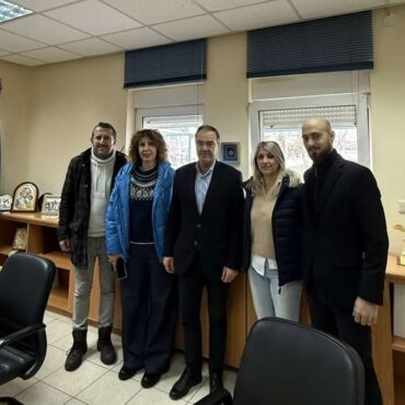 Συνάντηση-Δημάρχου-Μαρωνείας-Σαπών-Απόστολου-Ιωάννου-με-την-Ένωση-Επαγγελματιών-και-Βιοτεχνών-Σαπών