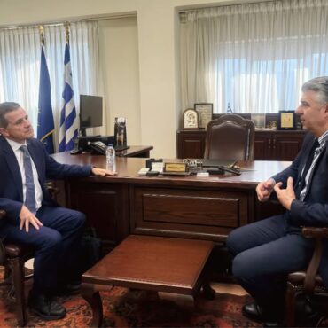 Ο-Χριστόδουλος-Τοψίδης-συναντήθηκε-με-τον-καθηγητή-Κωνσταντίνο-Αραβώση