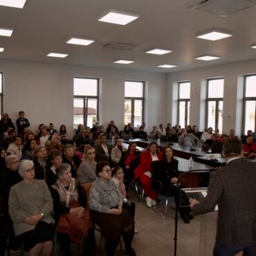 Δήμος-Ιάσμου:-Ημερίδα-με-θέμα-“Γυναίκα-και-Εκπαίδευση-–-Ένα-δικαίωμα-που-αλλάζει-ζωές”-(φωτος)