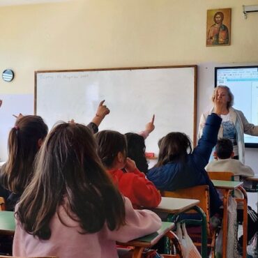 Η-Ένωση-Κυριών-Δράμας-ΣΑΦ.-στο-6ο-δημοτικό-σχολείο