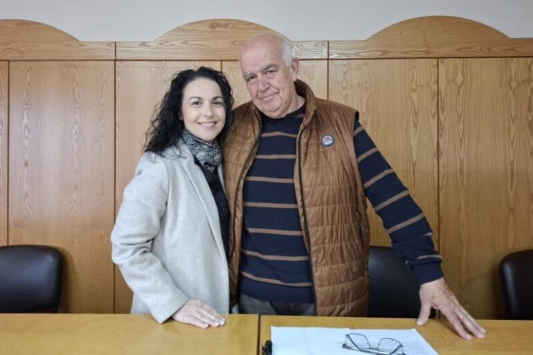 Η-αγάπη-για-τον-Θανούλη-έγινε-«Λάμψη»-για-άλλα-παιδιά-με-την-ΕΠΣ-Θράκης-να-παραδίδει-6.760-ευρώ-για-τον-Σύλλογο-Γονέων-Παιδιών-με-Νεοπλασματικές-Ασθένειες