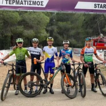 Κύπελλο-Ελλάδος:-Χρυσός-ο-Κομοτηναίος-Χαρούν-Μολλά-για-το-2025-στην-Μάνδρα,-ασημένια-στις-Νεάνιδες-η-Βασιλική-Ντάσιου