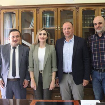 Συνάντηση-του-Προέδρου-του-Επαγγελματικού-&-Βιοτεχνικού-Επιμελητηρίου-Ροδόπης-με-την-Εμπορική-Ακόλουθο-του-Τουρκικού-Προξενείου