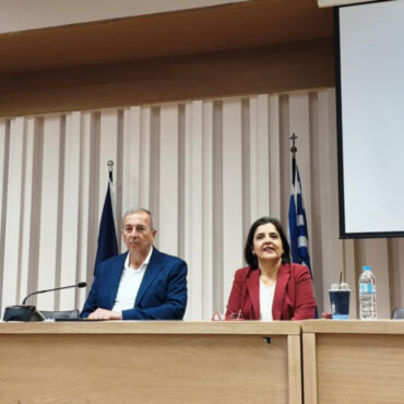 Με-επιτυχία-πραγματοποιήθηκε-στην-Κομοτηνή-η-εκδήλωση-της-ΑΔΕΔΥ-για-την-επαναφορά-του-13ου-14ου-μισθού-στο-Δημόσιο