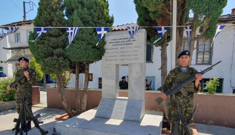 Το-Δ’-Σώμα-Στρατού-τίμησε-τους-Έλληνες-μουσουλμάνους-στρατιώτες-που-σκοτώθηκαν-στον-Β’-ΠΠ