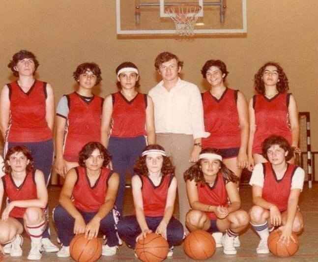 Κομοτηνή:-Φιλικό-παιχνίδι-μπάσκετ-ανάμεσα-σε-Παλαίμαχες-και-Γυναικείο-Τμήμα-του-ΓΑΣ-Κομοτηνή,-στη-μνήμη-της-Βίκυς-Στεργίου