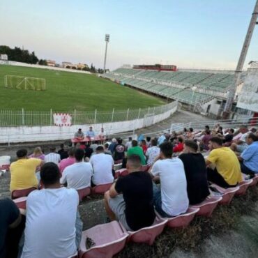 Στο-γήπεδο-του-ΑΟΞ-η-Γενική-Συνέλευση-του-συλλόγου-λόγω-του-αυξημένου-ενδιαφέροντος