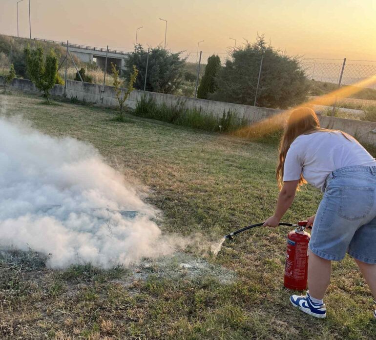 Κομοτηνή:-Σεμινάριο-με-θέμα-την-πυρασφάλεια-για-το-προσωπικό-του-Συλλόγου-Μέριμνας-Ατόμων-με-Αναπηρίες-Ν.Ροδόπης-“αξ’ιΖΩ”
