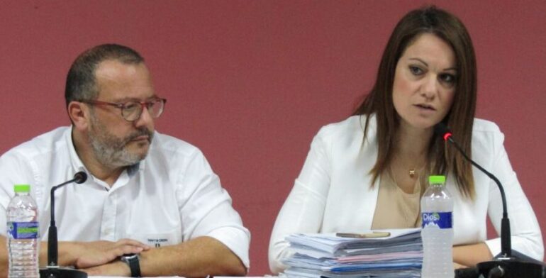 Εμφανή-τα-“ρήγματα”-στο-Δήμο-Κομοτηνής:-Ο-Δήμαρχος-Ιωάννης-Γκαράνης-έπαψε-από-τα-καθήκοντά-της-την-Αντιδήμαρχο-Κλεοπάτρα-Στογιαννίδου