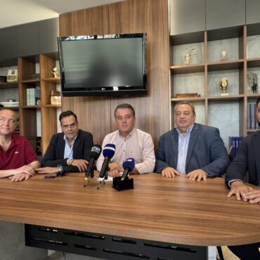 Ευριπίδης-Στυλιανίδης-:-«Είναι-αδιανόητο-οι-οδοντιατρικές-δαπάνες-στην-ΕΕ-να-είναι-31%-και-στην-Ελλάδα-στο-0%»