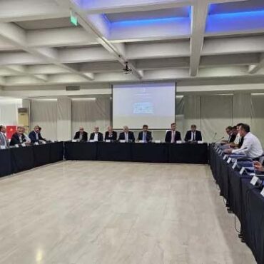 ΕΒΕΡοδόπης:-Συμμετοχή-σε-ευρεία-σύσκεψη-στη-Θεσ/νίκη-με-στόχο-τη-σύνδεση-Πανεπιστημίου-και-επιχειρηματικού-κόσμου