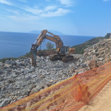 Σε-εξέλιξη-το-έργο-κατασκευής-παραλιακού-δρόμου-Δικέλλων-–-Μαρώνειας-από-την-ΠΑΜΘ-(φωτος)