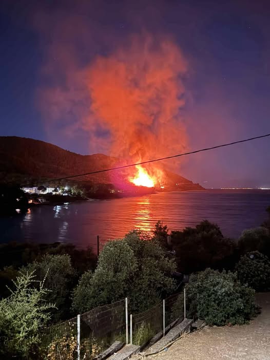 Από-γεννήτρια-ρεύματος-καντίνας-φέρεται-να-ξεκίνησε-η-πυρκαγιά-στη-Θάσο