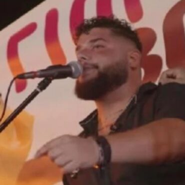 “Όλη-την-επιδότηση-την-έχω-φαγωμένη”:-Η-μαντινάδα-για-τον-ΟΠΕΚΕΠΕ-που-έγινε-viral-σε-γλέντι