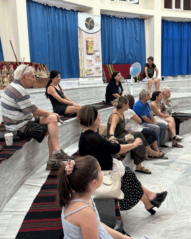 Ολοκληρώθηκε-με-επιτυχία-το-βιωματικό-Εργαστήριο-Δημιουργικού-Τουρισμού-«Πετιμέζι:-Η-Γλυκιά-Τέχνη-της-Παράδοσης»,-στη-Συδινή-Ξάνθης-από-την-Αναπτυξιακή-Ροδόπης-ΑΕ.-ΟΤΑ