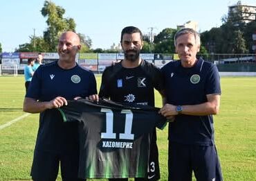 Τον-Δημήτρη-Χασομέρη-τίμησε-ο-Πανθρακικός-για-την-προσφορά-του