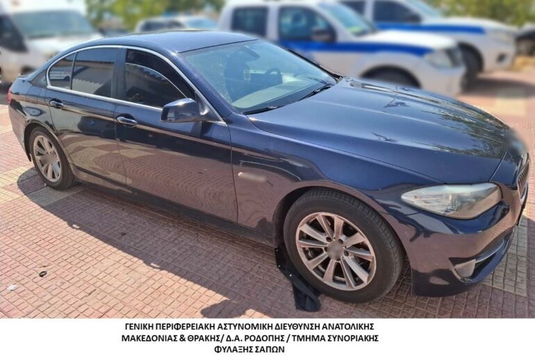 Συνελήφθησαν-3-διακινητές-οι-οποίοι-προωθούσαν-στο-εσωτερικό-της-χώρας,-σε-τρεις-διαφορετικές-περιπτώσεις,-μη-νόμιμους-μετανάστες
