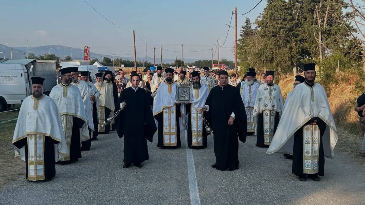 Πλήθος-προσκυνητών-συγκέντρωσε-και-φέτος-η-γιορτή-της-Παναγίας-Φανερωμένης-στην-Ιερά-Μονή-Βαθυρρύακα-Ροδόπης-(φωτος)