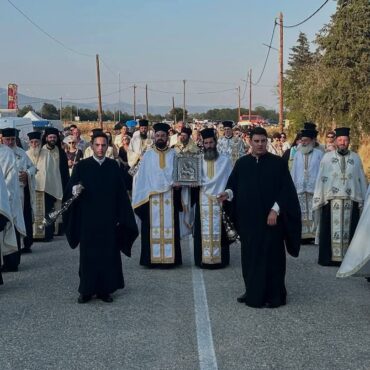 Πλήθος-προσκυνητών-συγκέντρωσε-και-φέτος-η-γιορτή-της-Παναγίας-Φανερωμένης-στην-Ιερά-Μονή-Βαθυρρύακα-Ροδόπης-(φωτος)