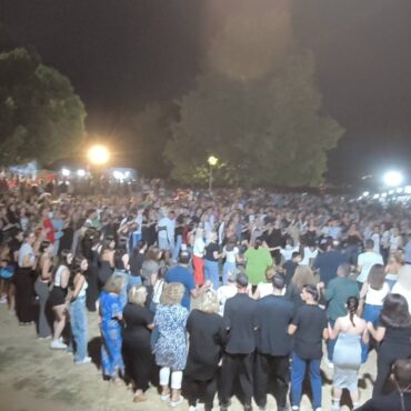 Μεγάλη-επιτυχία-σημείωσε-το-“3ο-Αντάμωμα-Αγάπης-2025”-στον-προαύλειο-χώρο-του-Ι-Ν.-Αγίου-Κοσμά-Αιτωλού-Κομοτηνής