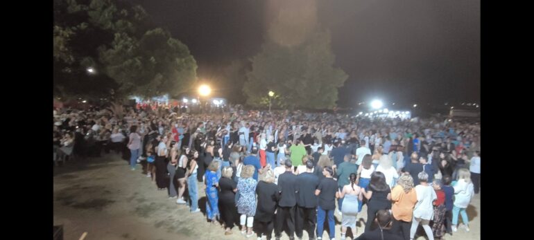 Μεγάλη-επιτυχία-σημείωσε-το-“3ο-Αντάμωμα-Αγάπης-2025”-στον-προαύλειο-χώρο-του-Ι-Ν.-Αγίου-Κοσμά-Αιτωλού-Κομοτηνής