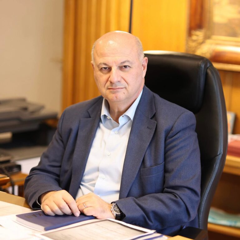 Κτηνοτροφία:-Σύσκεψη-Τσιάρα-με-τους-Περιφερειάρχες-για-τις-ζωονόσους