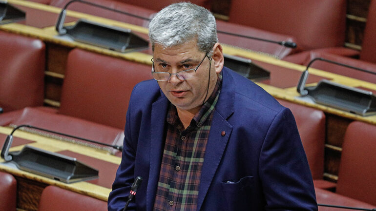 Χουσεΐν-Ζεϊμπέκ:-«Μαύρο-μέλλον-περιμένει-τους-αγρότες-όσο-η-ΝΔ-παραμένει-κυβέρνηση»