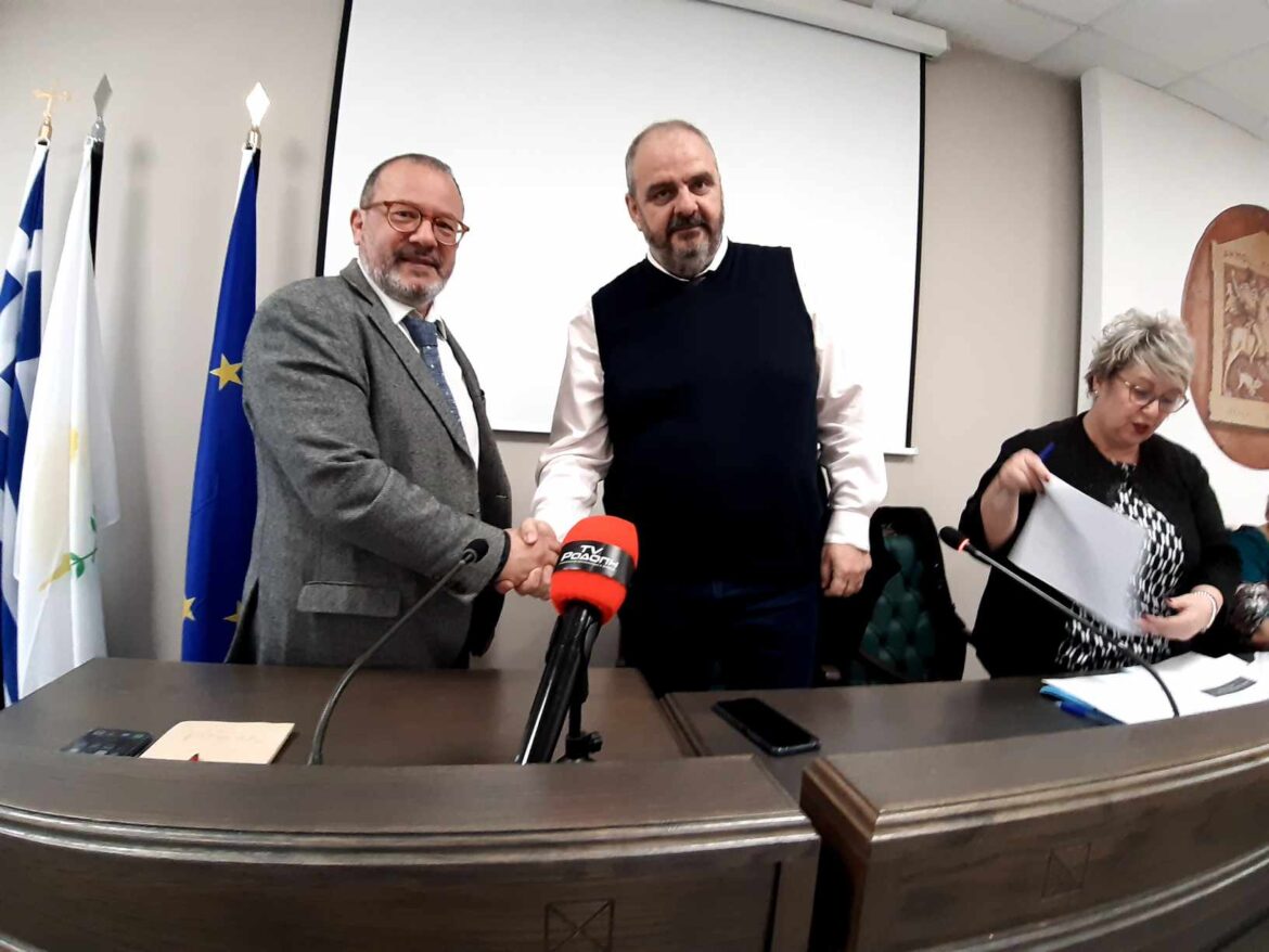 Το-Δημοτικό-Συμβούλιο-Κομοτηνής-στηρίζει-τον-Δήμαρχο-και-τα-μέλη-του-Δημοτικού-Συμβουλίου-Καισαριανής-στον-αγώνα-τους-ενάντια-στη-δίωξή-τους