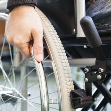 Συνεχίζει-με-δωρεές-την-κοινωνική-της-δράση-η-ΔΕΜΠ-Κομοτηνής