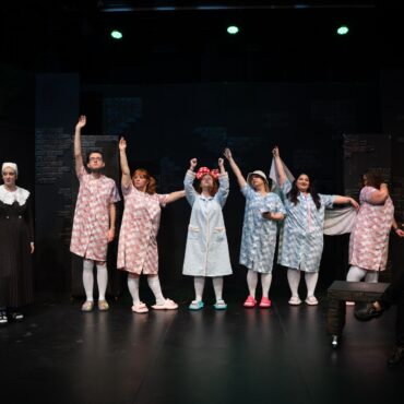 “Κλέψε-λιγότερο”-του-dario-fo-από-το-Εργαστήρι-Θεατρικής-Παιδείας-του-ΔΗΠΕΘΕ-Κομοτηνής