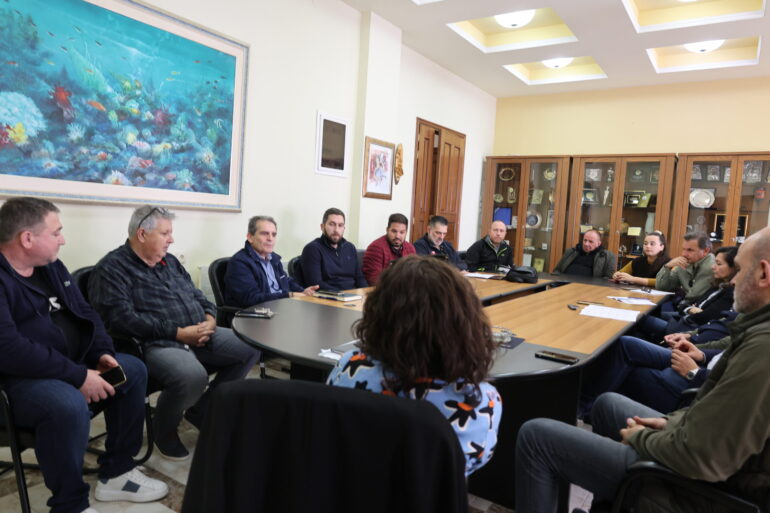 Η-Περιφέρεια-ΑΜΘ-σχεδιάζει-μαζί-με-τους-φορείς-του-επιχειρείν-την-προβολή-και-προώθηση-των-αγροδιατροφικών-προϊόντων