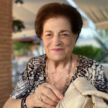 aντί-στεφάνων,-να-στηρίξουν-φορείς-με-κοινωφελές-έργο-και-προσφορά