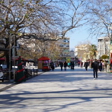 Ενημέρωση-για-μίσθωση-κοινόχρηστων-χώρων-της-Πλατείας-Ειρήνης