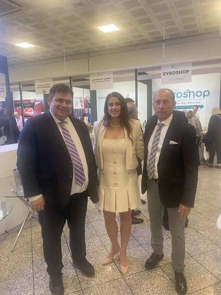 to-Εμπορικό-και-Βιομηχανικό-Επιμελητήριο-Ροδόπης-στα-εγκαίνια-της-Έκθεσης-Αγροδιατροφικών-Προϊόντων-ΑΜΘ-στο-Σύνταγμα
