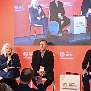 Συμμετοχή-της-Περιφ.-Δ/νσης-Εκπαίδευσης-ΑΜΘ-στο-2ο-Συνέδριο-Περιφερειακής-Ανάπτυξης-στην-Κομοτηνή