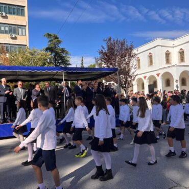 Κομοτηνή:-tιμήθηκε-η-Εθνική-Επέτειος-της-28ης-Οκτωβρίου-με-καταθέσεις-στεφάνων-και-μαθητική-και-στρατιωτική-παρέλαση