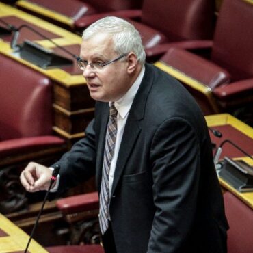 Ιλχάν-Αχμέτ-βουλευτής-ΠΑΣΟΚ-ΚΙΝΑΛ-Ν.Ροδόπης:-“Το-ΥΠΠΑΤ-να-δώσει-άμεσα-εξηγήσεις-για-όσα-συμβαίνουν-στη-Θράκη-με-τους-αγρότες”