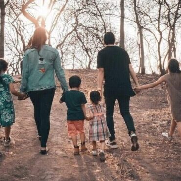 ΗΜΕΡΑ-ΤΗΣ-ΠΟΛΥΤΕΚΝΗΣ-ΟΙΚΟΓΕΝΕΙΑΣ-2025-–-ΟΙ-ΔΙΕΚΔΙΚΗΣΕΙΣ-ΤΗΣ-ΠΟΛΥΤΕΚΝΗΣ-ΟΙΚΟΓΕΝΕΙΑΣ