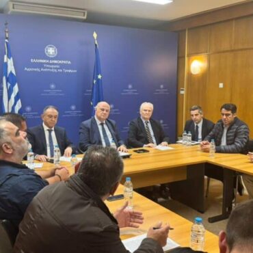 Συνάντηση-Τσιάρα-με-αγρότες-–-Πληρωμές-ΟΠΕΚΕΠΕ-και-ευλογιά-αιγοπροβάτων-στο-επίκεντρο