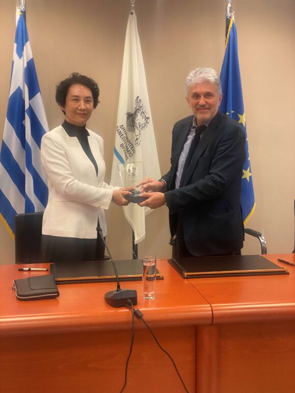 «Επίσκεψη-και-υπογραφή-Μνημονίου-Συνεργασίας-μεταξύ-του-Δημοκρίτειου-Πανεπιστημίου-Θράκης-και-του-shandong-sport-university-από-τη-Λαϊκή-Δημοκρατία-της-Κίνας