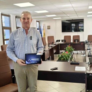 Δωρεάν-μαθήματα-για-την-χρήση-έξυπνων-συσκευών-σε-άτομα-της-Τρίτης-Ηλικίας