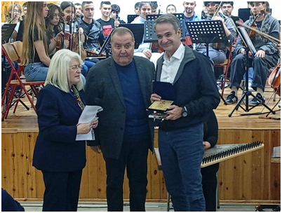 Ο-Πρωθυπουργός-Κυριάκος-Μητσοτάκης-στο-Μουσικό-Σχολείο-Κομοτηνής-–-Δέσμευση-για-ενίσχυση-με-νέα-μουσικά-όργανα