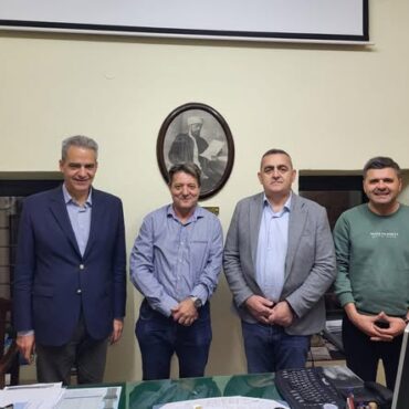 Συνάντηση-της-ΔΕΜΠ-Κομοτηνής-με-τον-βουλευτή-της-ΝΔ-Άγγελο-Συρίγο-και-τον-Ευρωβουλευτή-Φρέντυ-Μπελέρη