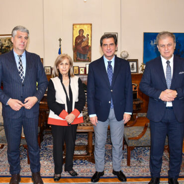 Σύσκεψη-του-ΥΜΑΘ-με-τους-Περιφερειάρχες-της-ΜΑΚΕΔΟΝΙΑΣ-και-της-ΘΡΑΚΗΣ