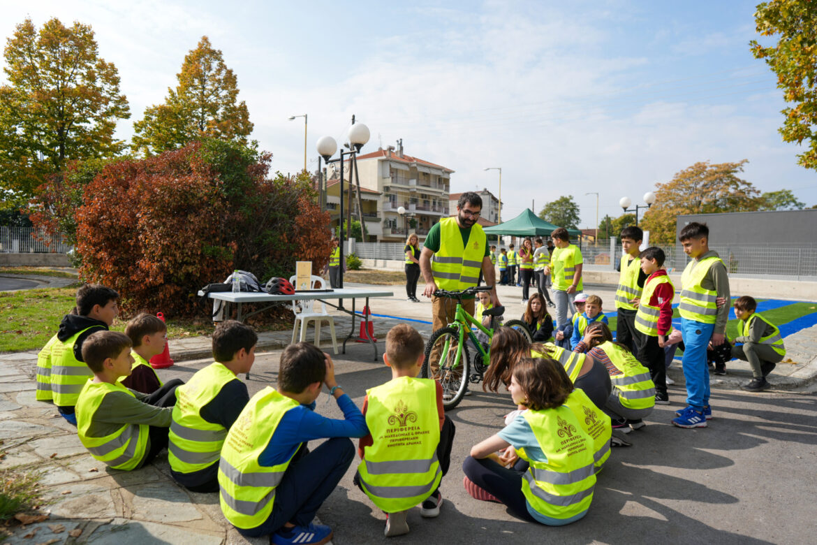 Η-Περιφέρεια-ΑΜΘ-ολοκλήρωσε-με-επιτυχία-τις-δράσεις-«Εβδομάδες-Οδικής-Ασφάλειας»:-Περισσότερη-εκπαίδευση,-περισσότερη-πρόληψη,-περισσότερη-ασφάλεια