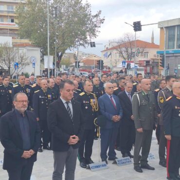 Με-κατάθεση-στεφάνων-γιορτάστηκε-η-Μέρα-των-Ενόπλων-Δυνάμεων-στην-Κομοτηνή