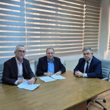 Υπογράφηκε-στην-ΑΔΜΘ-η-σύμβαση-για-την-προστασία-και-διαχείριση-της-λίμνης-Βιστωνίδας