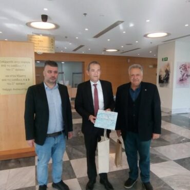 Επίσκεψη-του-Γάλλου-Πρόξενου-της-Θεσσαλονίκης-στο-Μέγαρο-Μουσικής-Κομοτηνής