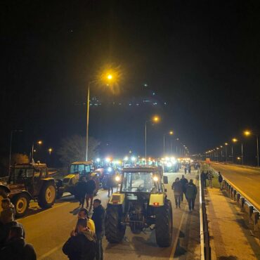 Χρυσοχοΐδης-προς-αγρότες:-“Όποιος-καταλαμβάνει-τελωνεία-θα-έχει-συνέπειες”